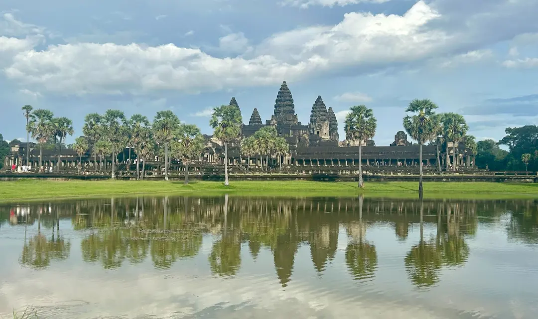 A_Postcard_from_Vietnam_and_Cambodia_Angkor_Wat.jpg